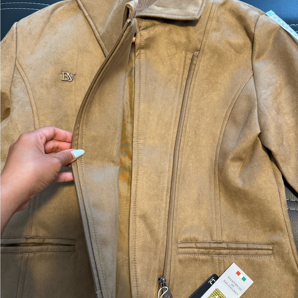 Italian Designer Suade Jacket - Picture 10 of 10